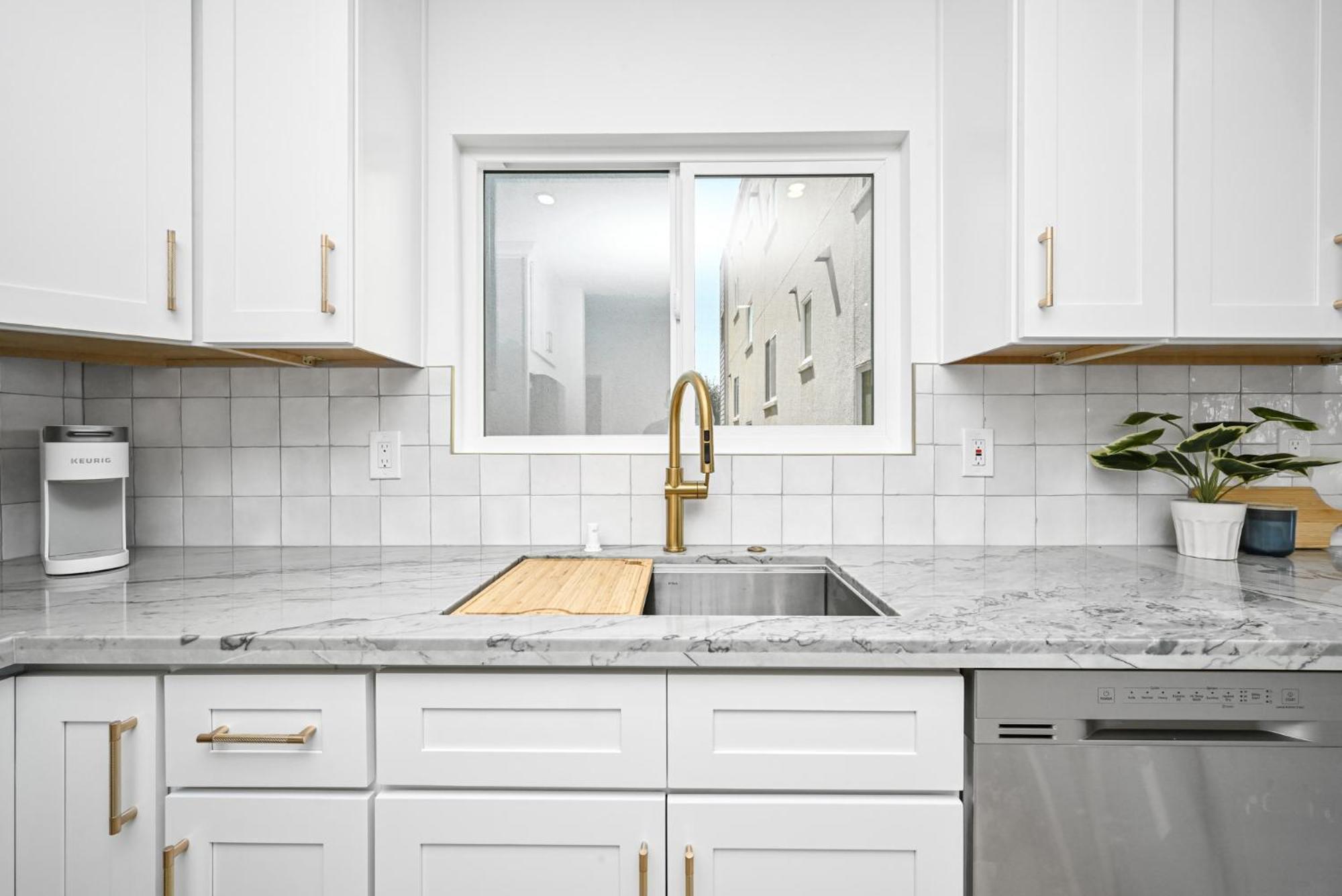 Brand New Home By The Beach & Historic Sunset Water Tower Сънсет Бийч Екстериор снимка